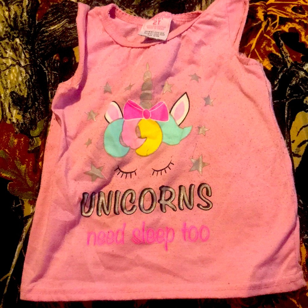 Size 2t unicorn night shirt